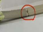 冷氣滴水（第七排中間上方）