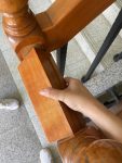 外掃區樓梯三樓扶手壞掉