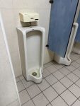 男廁小便斗無法排水
